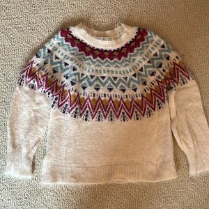 Women’s Time And Tru Fuzzy Sweater with Pattern design